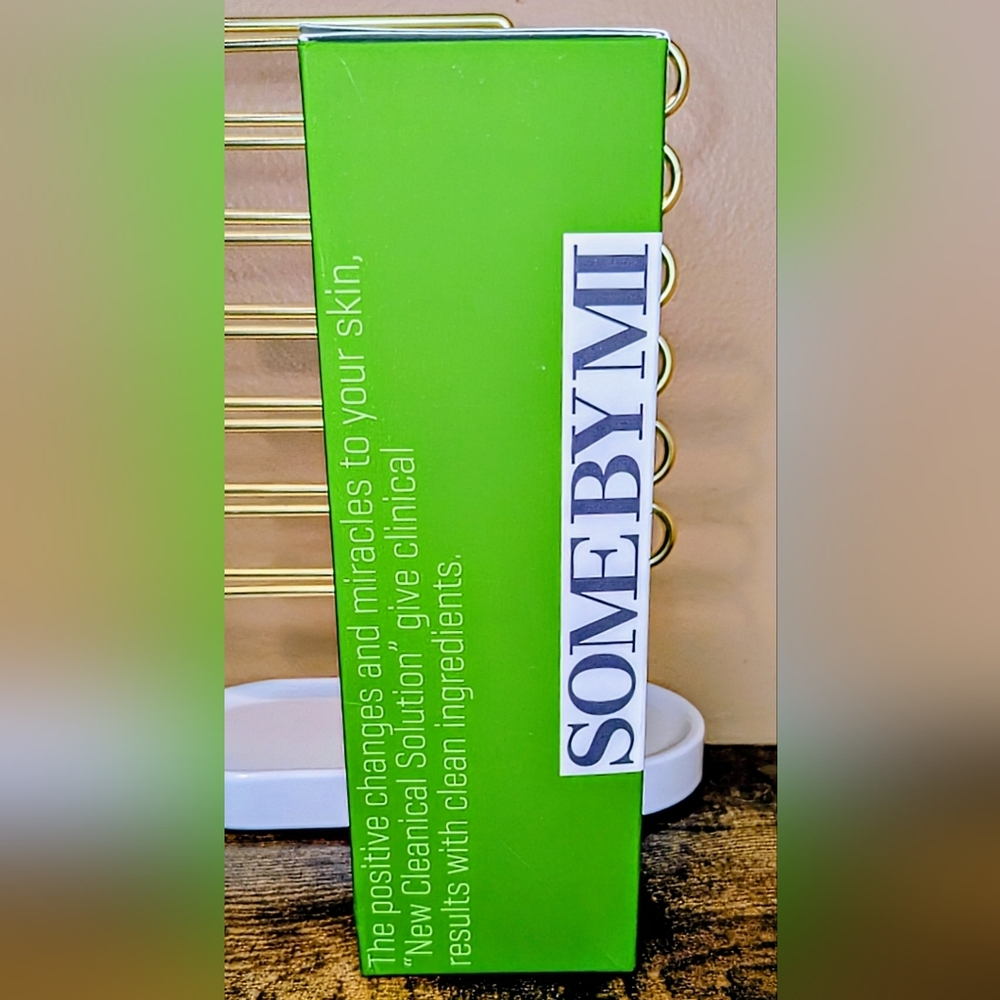 5/75$    SOME BY MI - Cica Peptide Anti Hair Loss Derma Scalp Shampoo - Picture 4 of 15